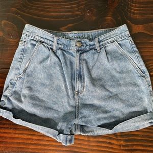 American Eagle mom shorts size 6